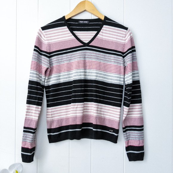 Point Zero Sweaters - 🌻 2/$25  Point Zero Nicole Benisti V-Neck Sweater